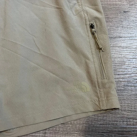THE NORTH FACE Men's Rolling Sun Packable Shorts (Size 33) - Picture 3 of 16